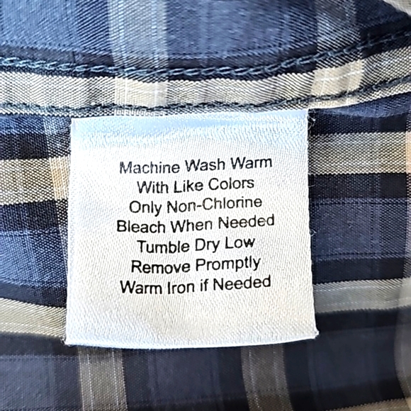 Men's Shirt - Picture 11 of 14